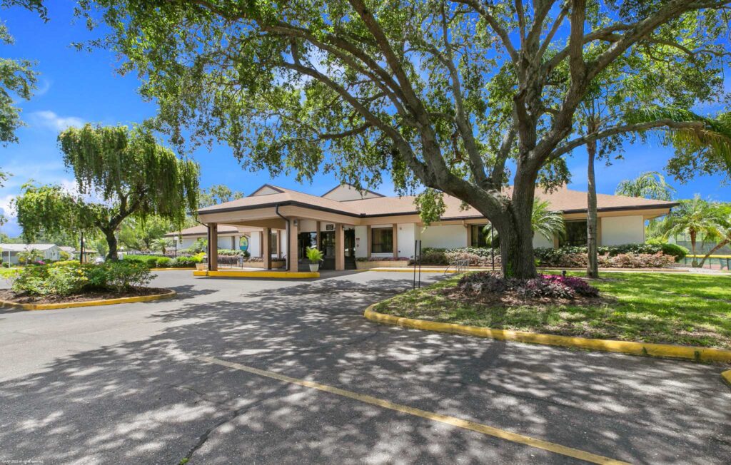 Street view of Country Lakes Village MHC