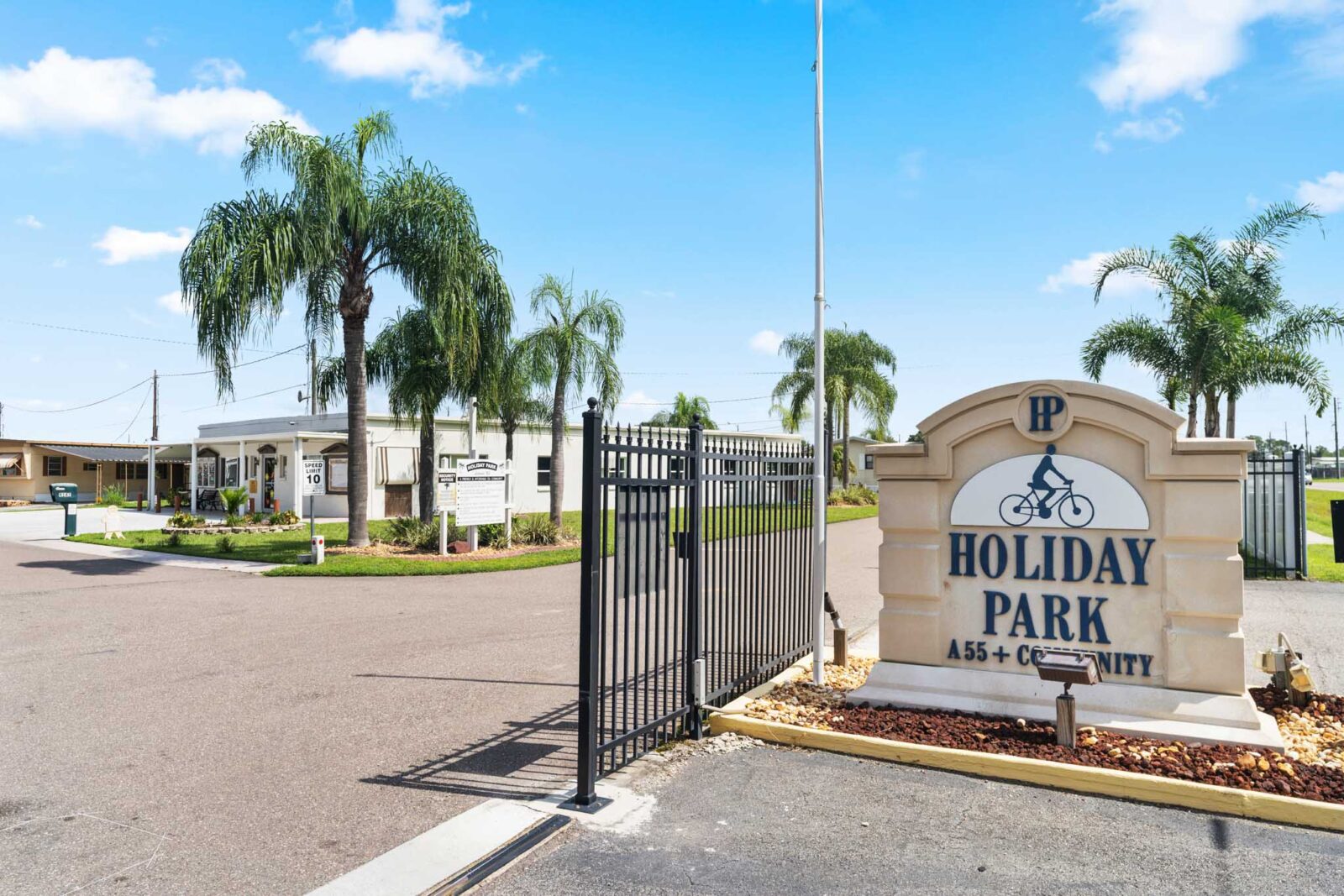 Street view of Holiday MHC
