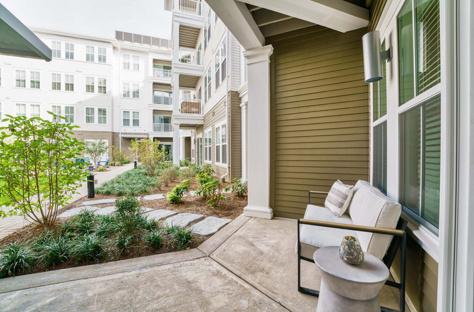 Lyric at Norton Commons patio and courtyard
